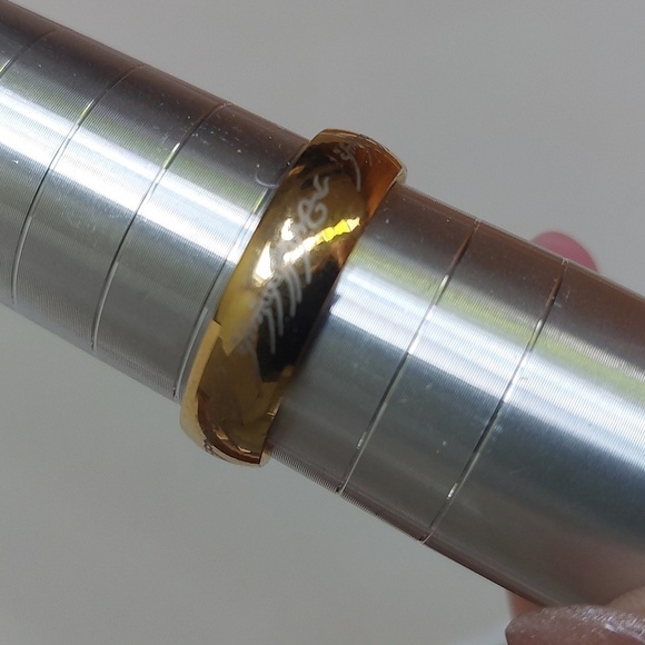 Goldtone LORD OF THE RINGS Band Ring Inscription Sz 11.5 - Picture 3 of 6